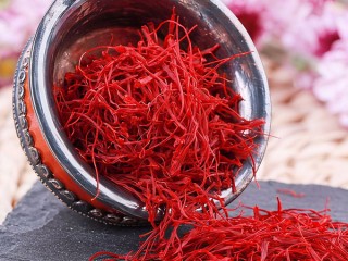 怎样才能买到真实有效的正牌红花油？